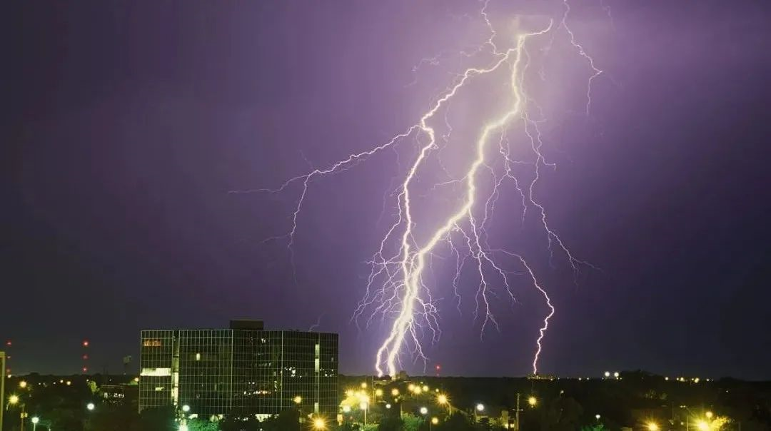 雷電預警系統組成為什么要用大氣電場儀? 雷電預警系統組成為什么要用大氣電場儀?